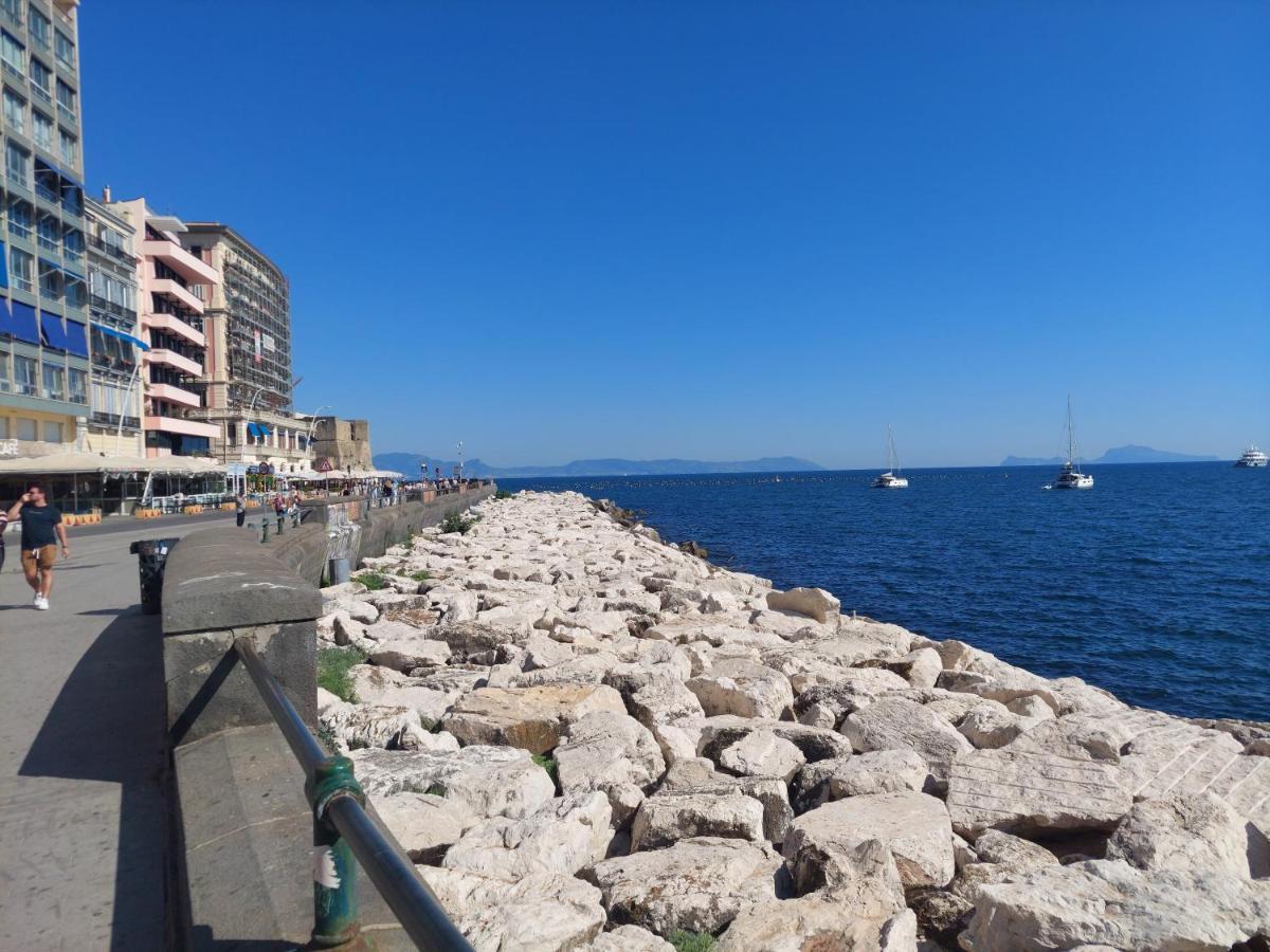 The Heart Of Naples - Neapolitana Apartamento Exterior foto